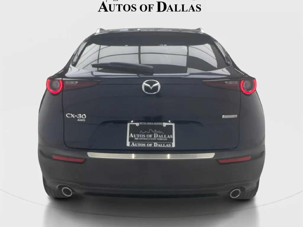 Mazda CX-30 photo 8