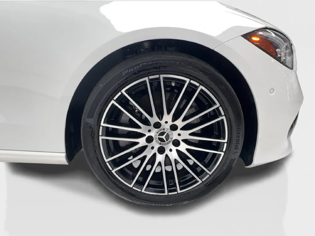 Mercedes-Benz C-Class photo 18