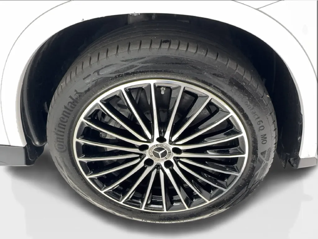 Mercedes-Benz GLC photo 16