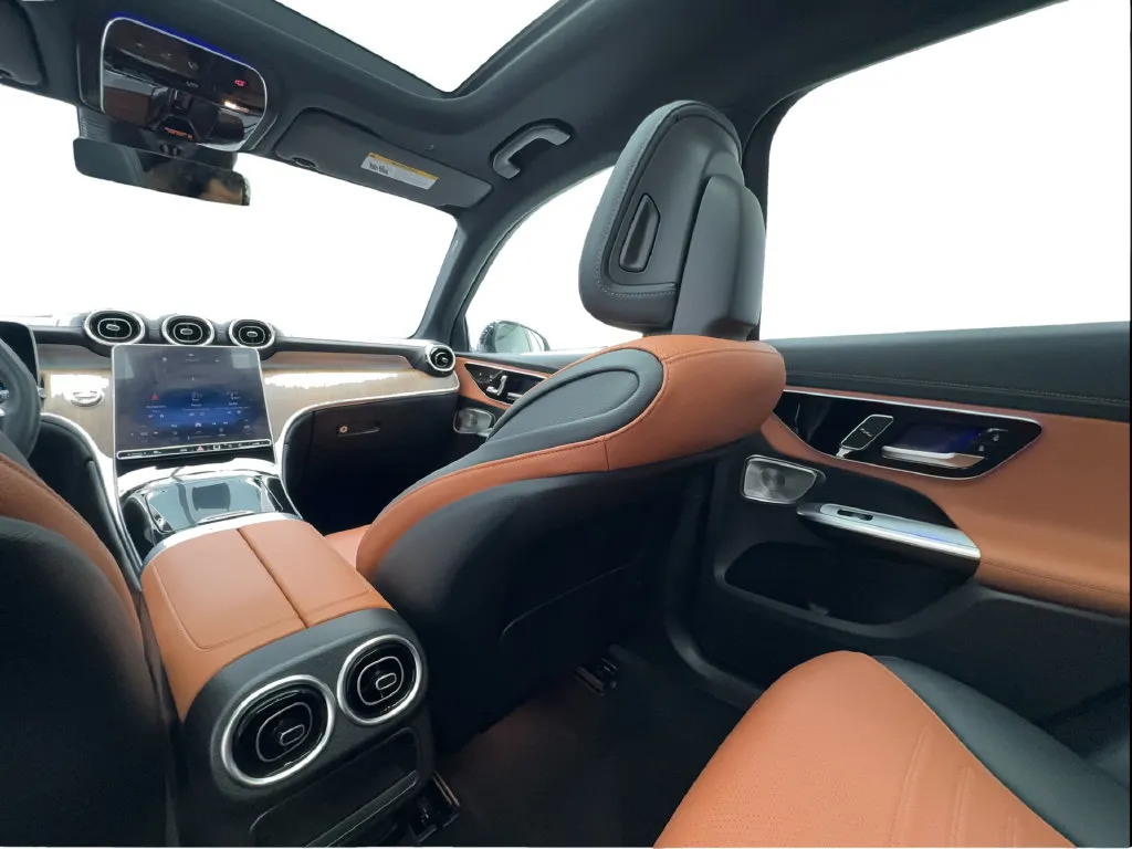 Mercedes-Benz GLC photo 42