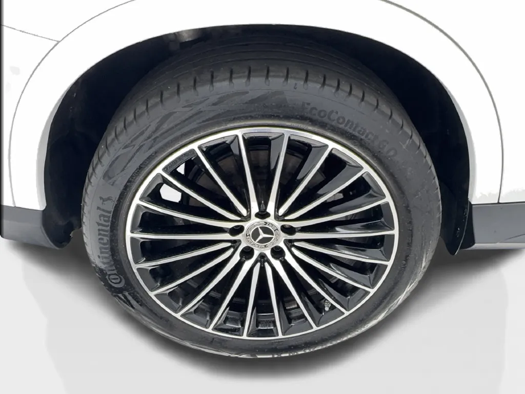 Mercedes-Benz GLC photo 18
