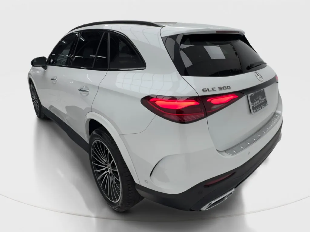 Mercedes-Benz GLC photo 11