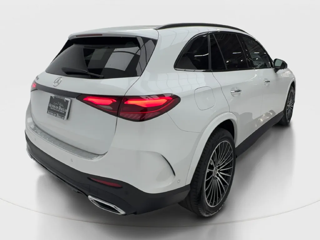Mercedes-Benz GLC photo 8