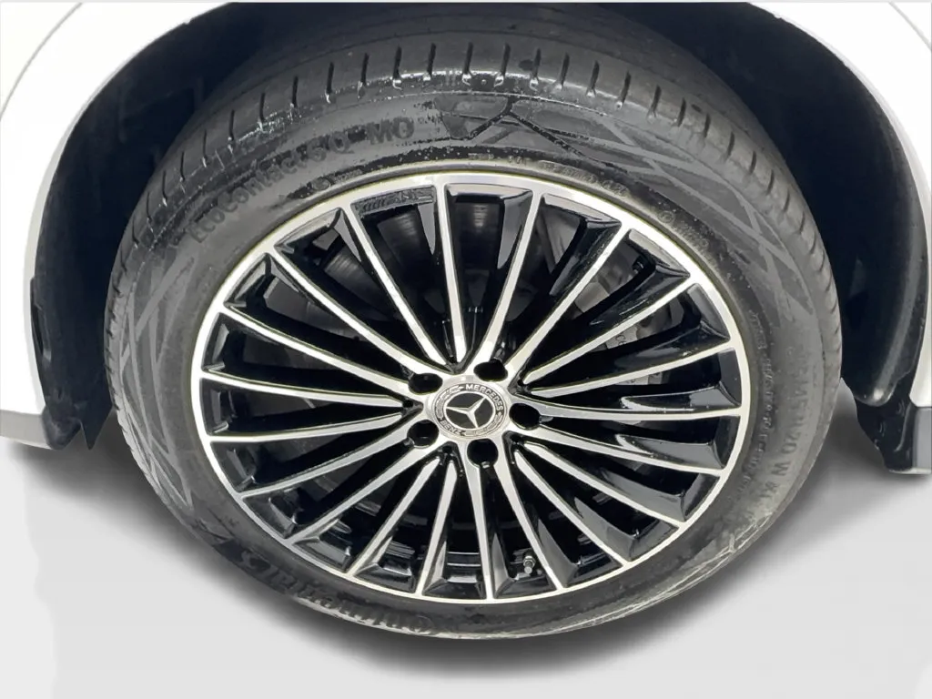 Mercedes-Benz GLC photo 15