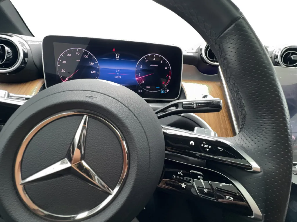 Mercedes-Benz GLC photo 44