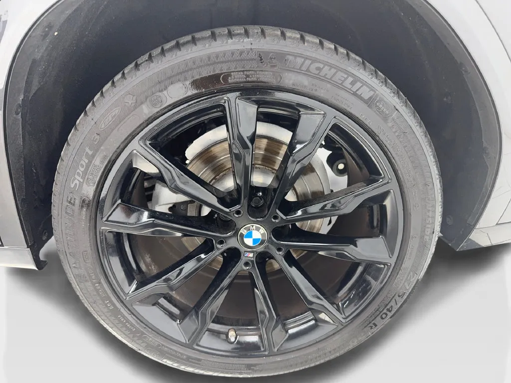 BMW X4 photo 14