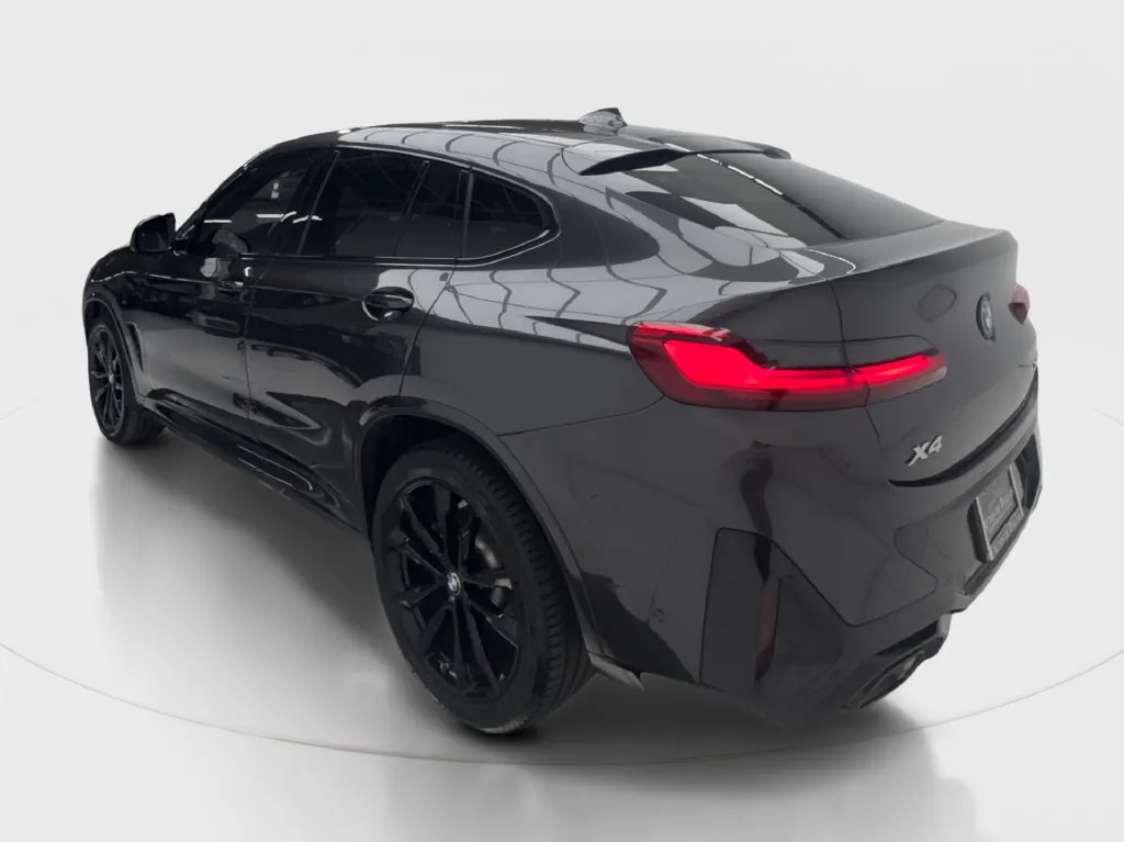 BMW X4 photo 10