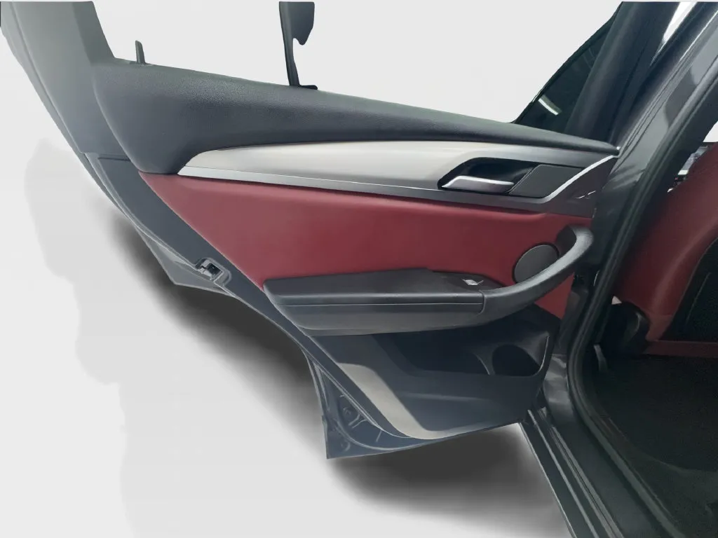 BMW X4 photo 27