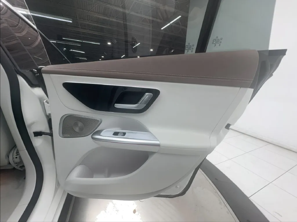Mercedes-Benz EQE photo 29