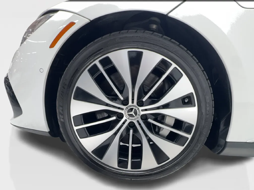Mercedes-Benz EQE photo 14