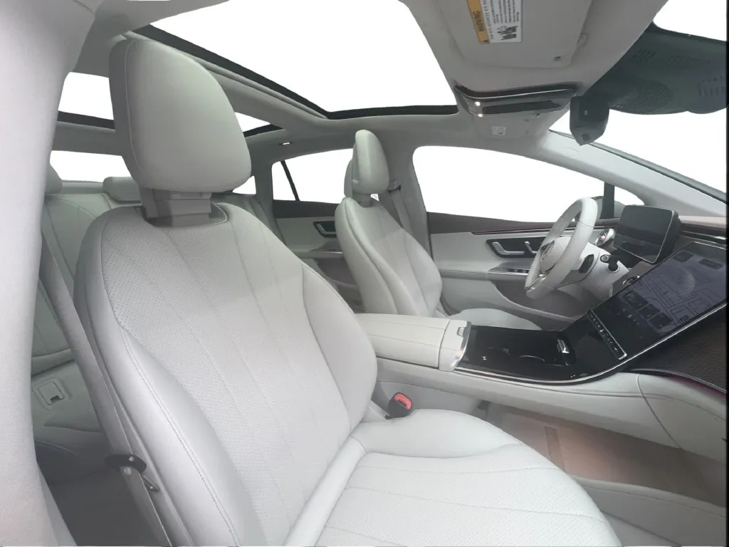 Mercedes-Benz EQE photo 30
