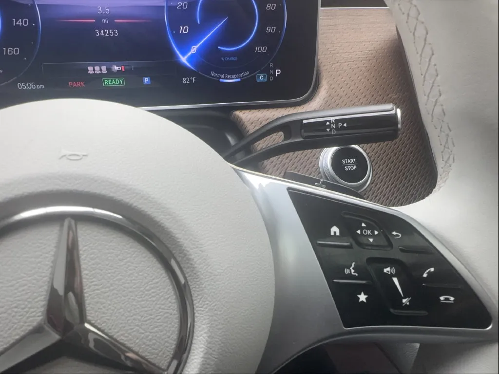 Mercedes-Benz EQE photo 43