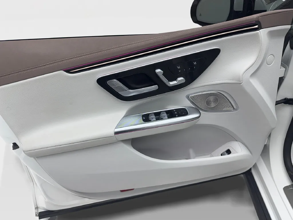 Mercedes-Benz EQE photo 22