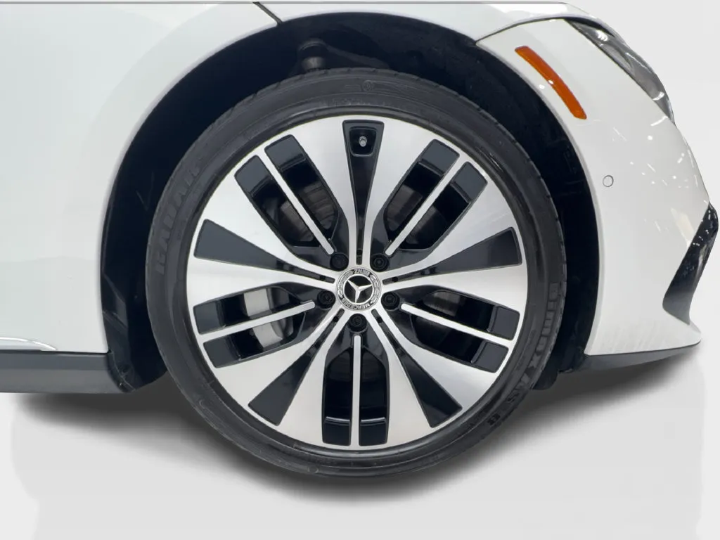 Mercedes-Benz EQE photo 15