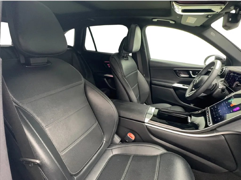 Mercedes-Benz GLC photo 32