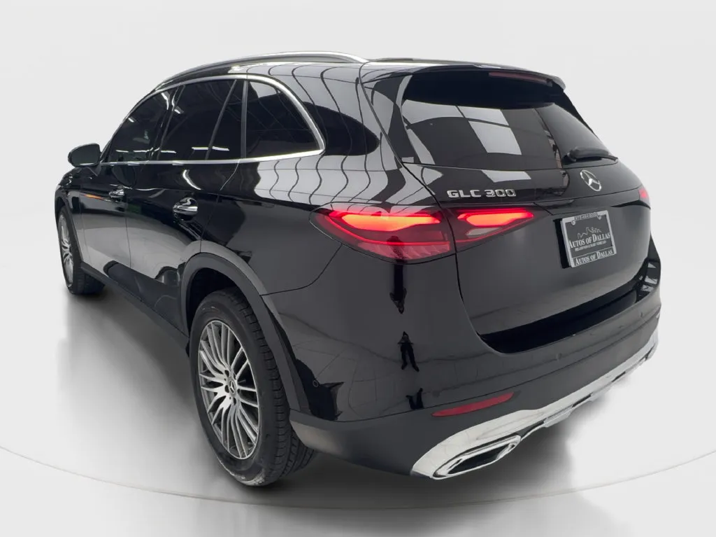 Mercedes-Benz GLC photo 8