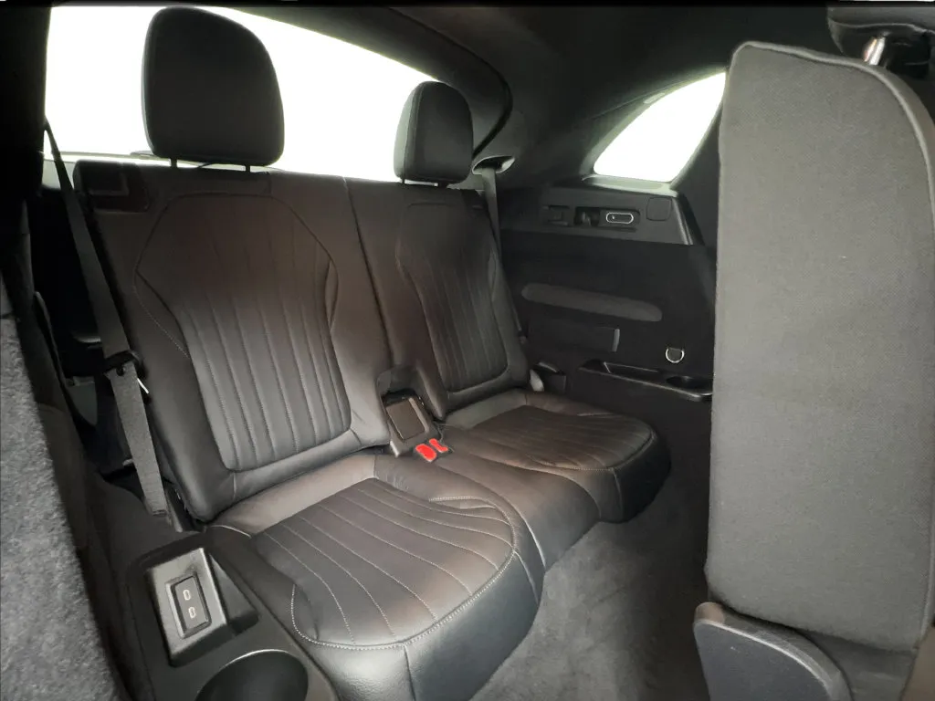 Mercedes-Benz EQS photo 35