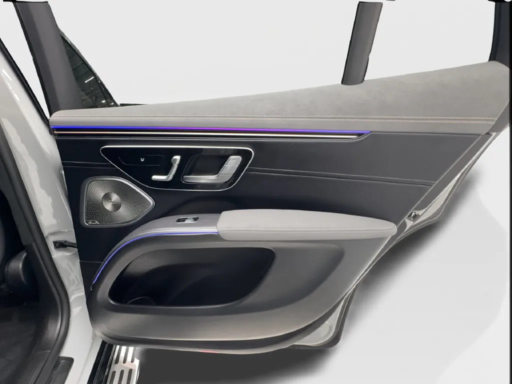 Mercedes-Benz EQS photo 29