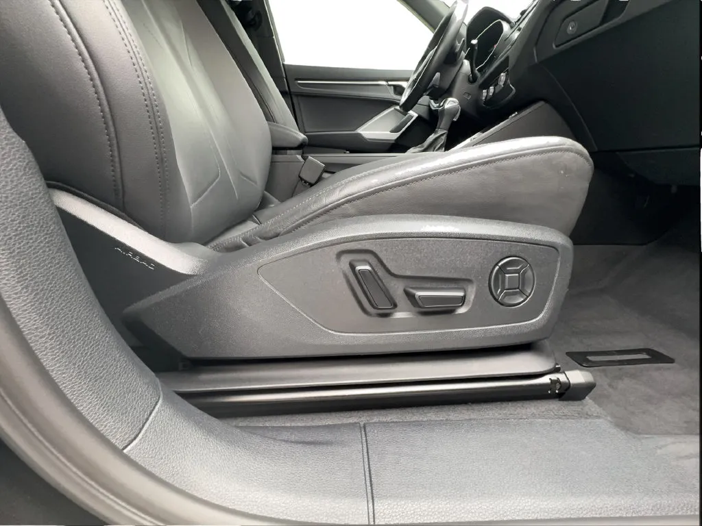 Audi Q3 photo 35