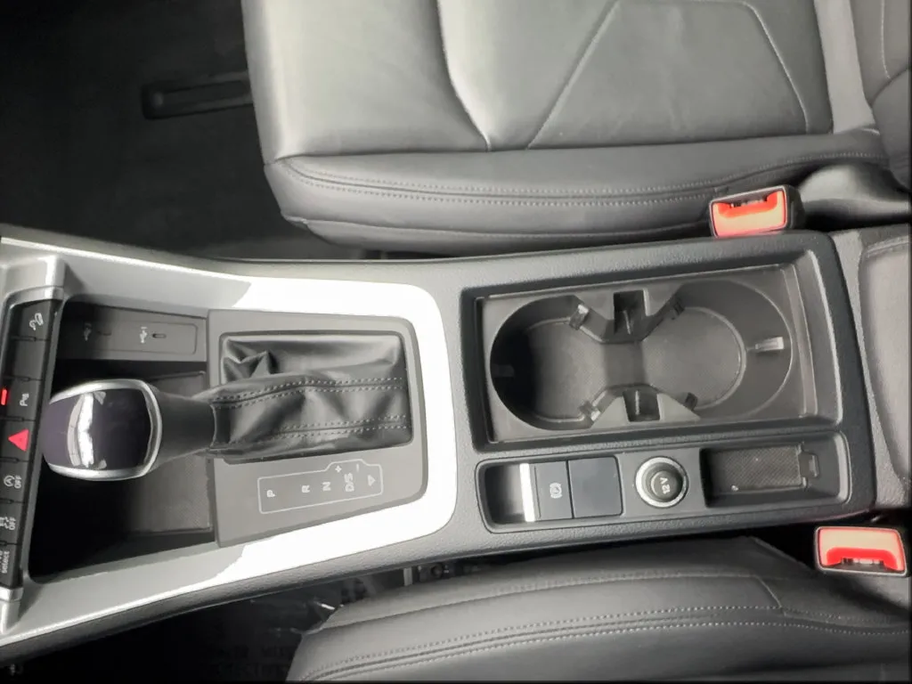 Audi Q3 photo 49
