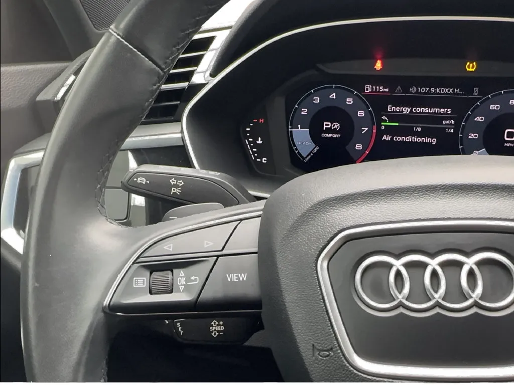 Audi Q3 photo 45