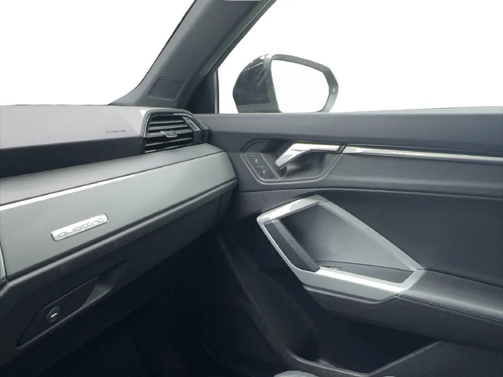 Audi Q3 photo 52