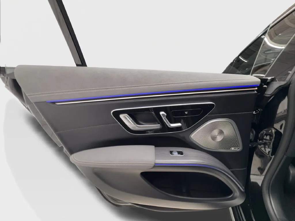 Mercedes-Benz EQS photo 26