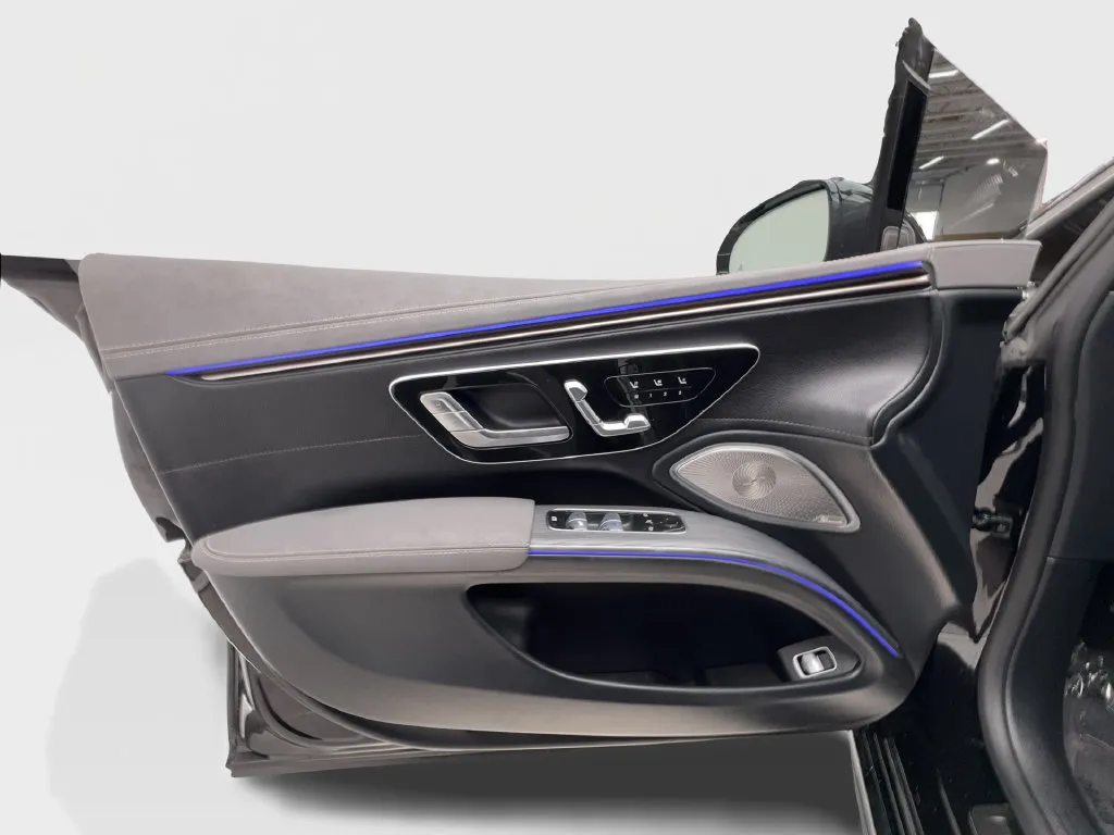 Mercedes-Benz EQS photo 22
