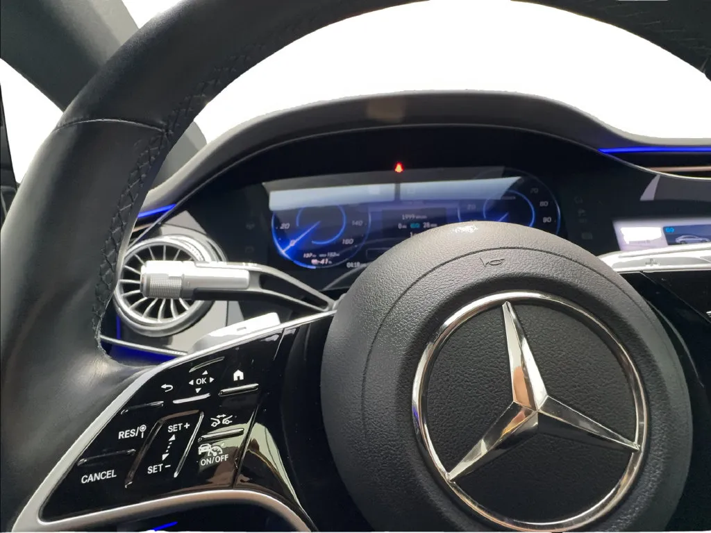 Mercedes-Benz EQS photo 43