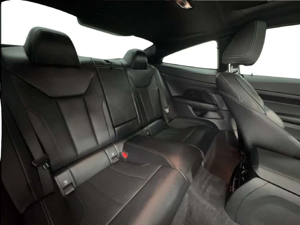 BMW 4 Series photo 32