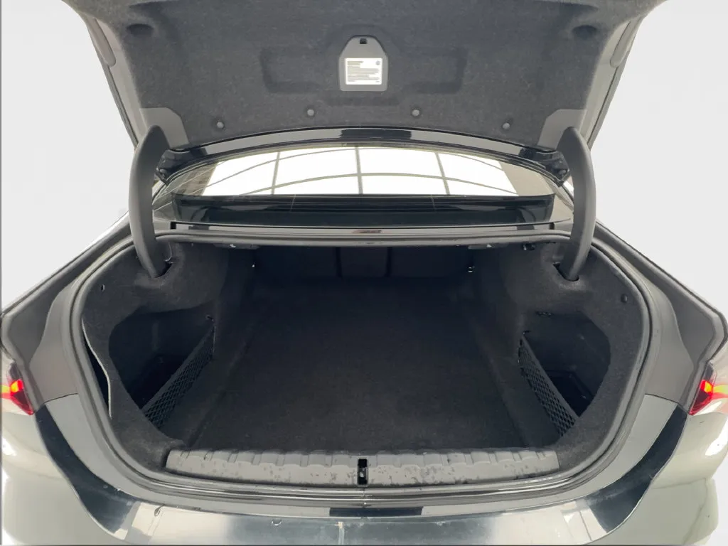 BMW 4 Series photo 12