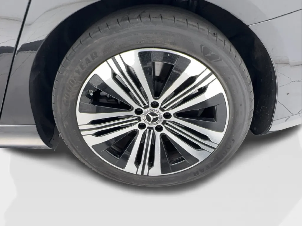 Mercedes-Benz EQS photo 14