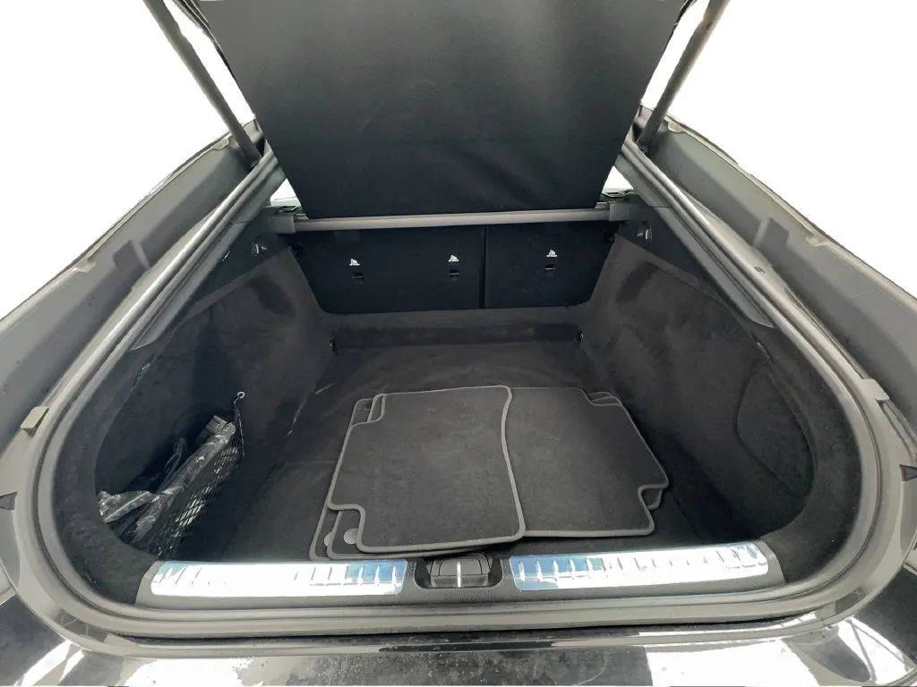 Mercedes-Benz EQS photo 19