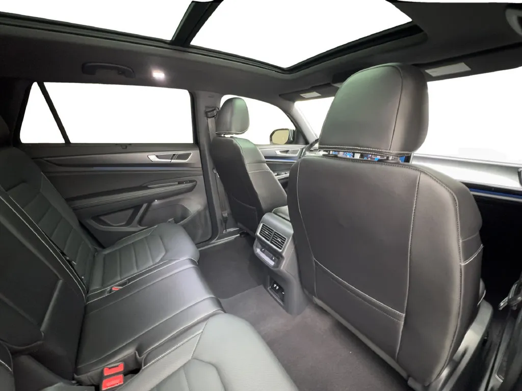 Volkswagen Atlas Cross Sport photo 30