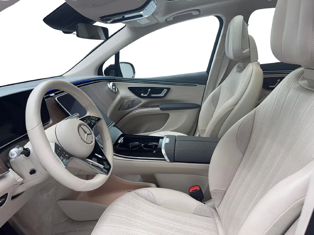 Mercedes-Benz EQS photo 18