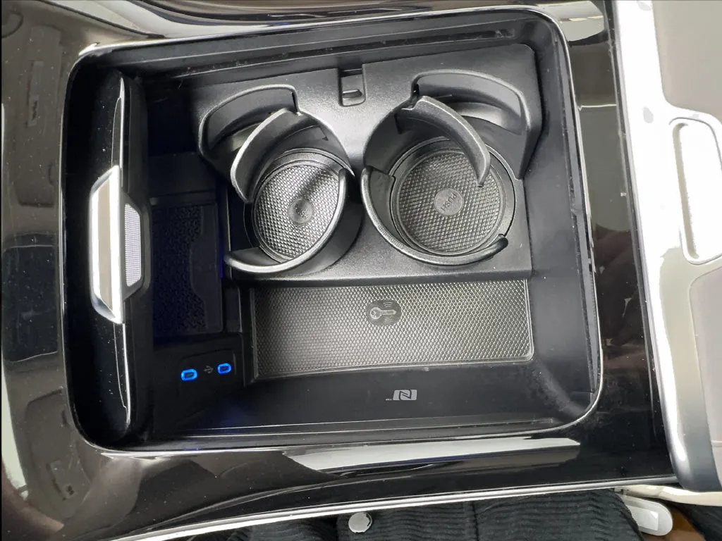 Mercedes-Benz EQS photo 41