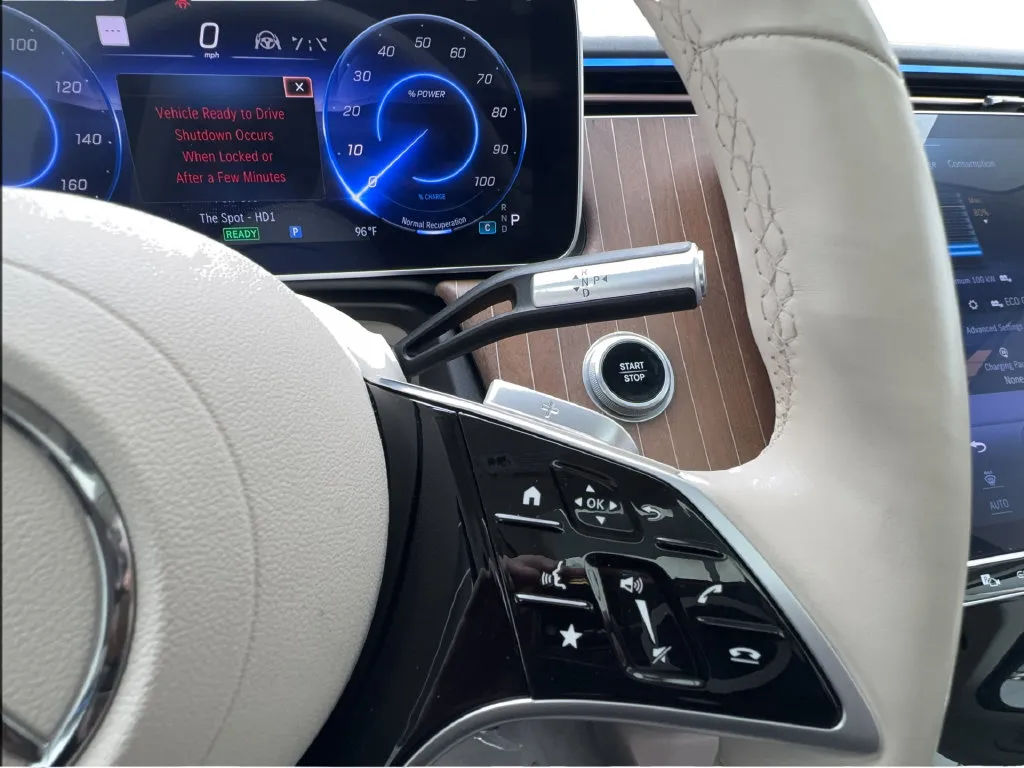 Mercedes-Benz EQS photo 37