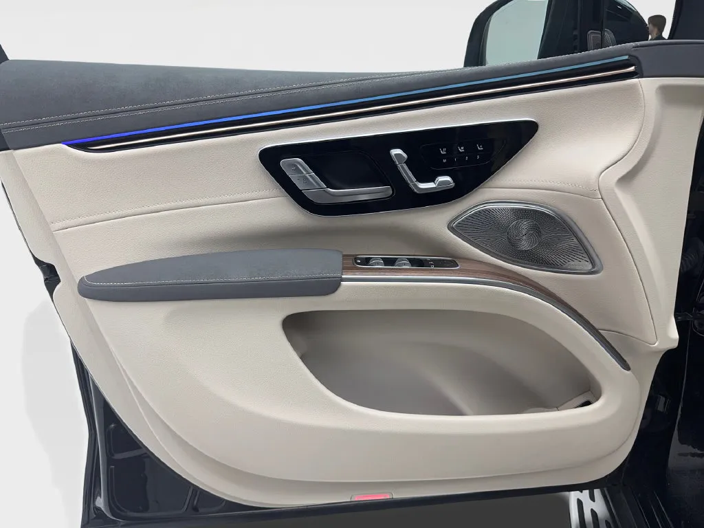 Mercedes-Benz EQS photo 20
