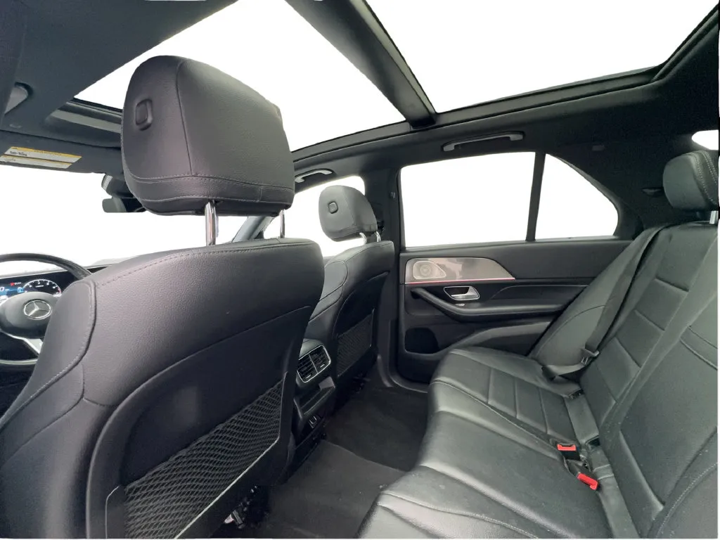 Mercedes-Benz GLE photo 26