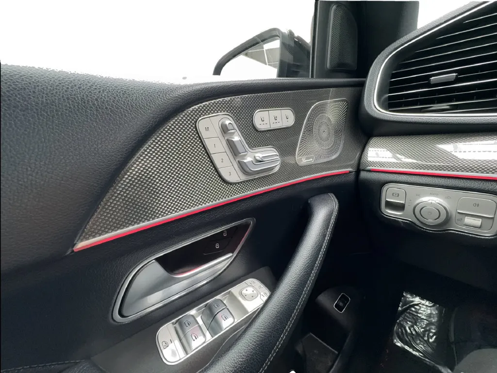 Mercedes-Benz GLE photo 49
