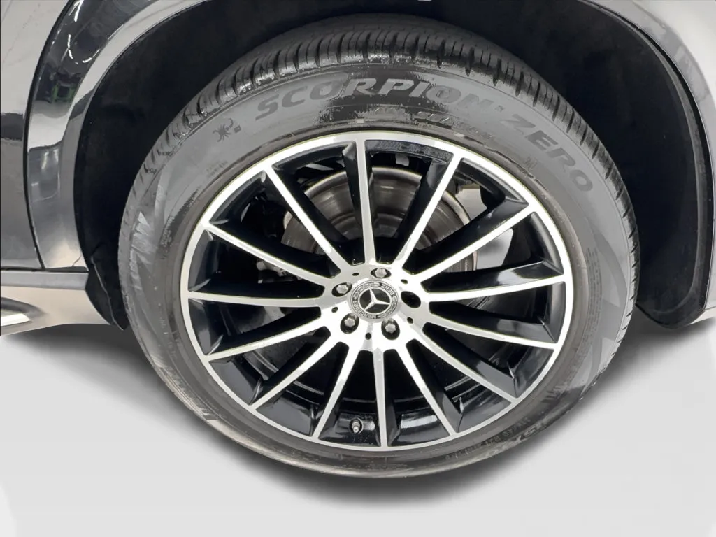 Mercedes-Benz GLE photo 14