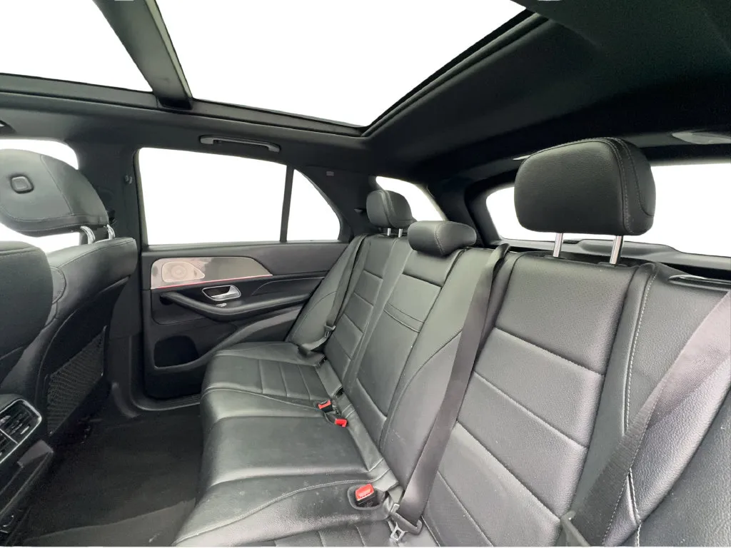 Mercedes-Benz GLE photo 27