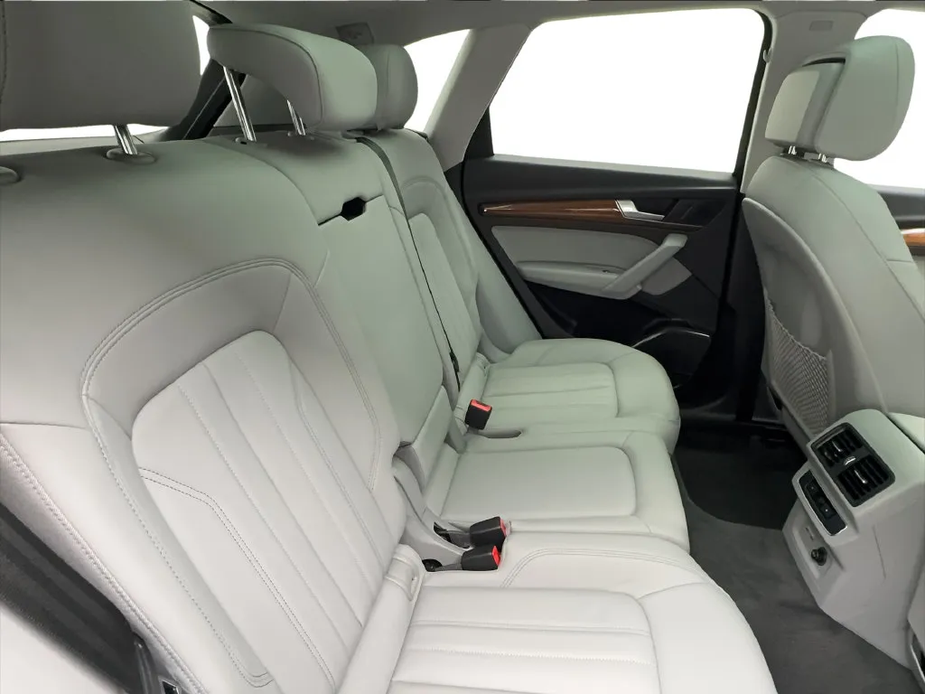 Audi Q5 photo 29