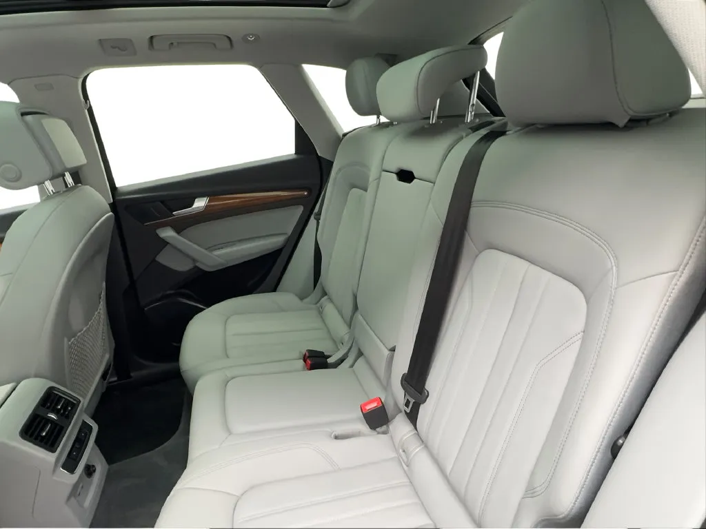 Audi Q5 photo 26