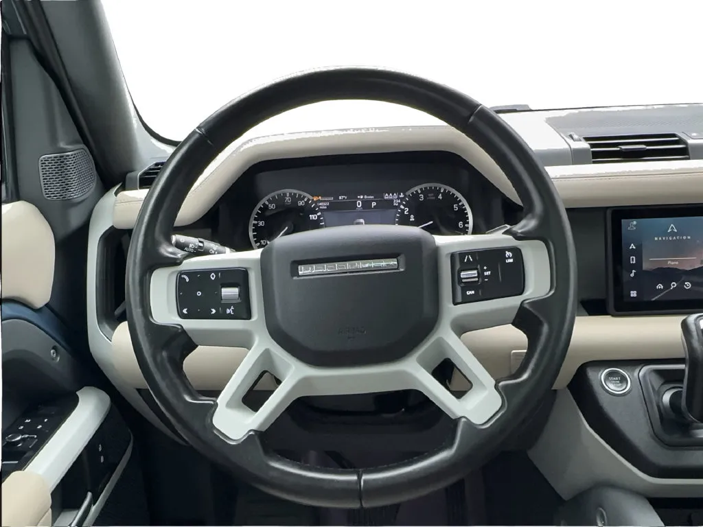 Land Rover Defender photo 41