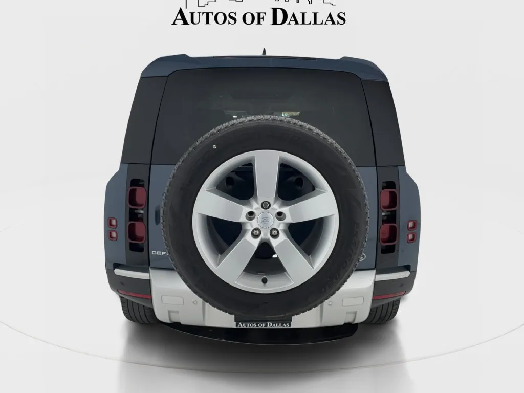 Land Rover Defender photo 10