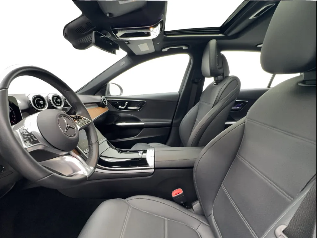 Mercedes-Benz C-Class photo 22