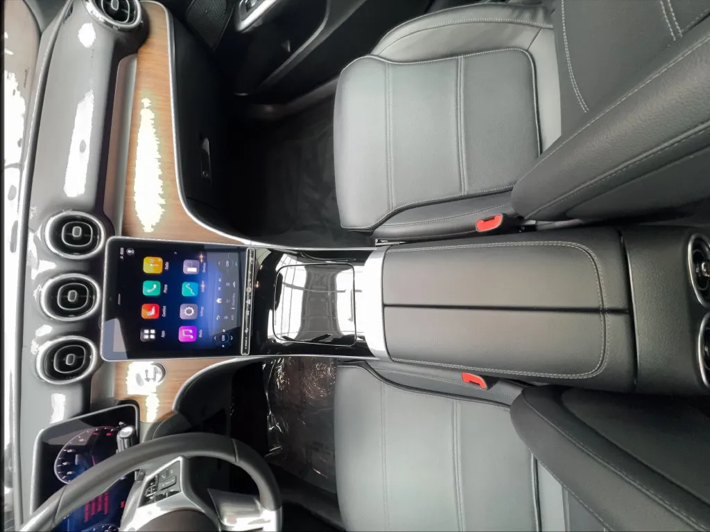 Mercedes-Benz C-Class photo 39