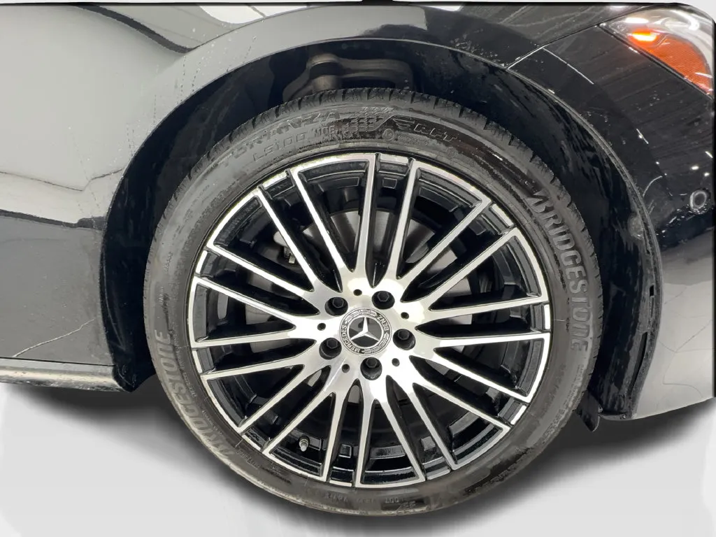 Mercedes-Benz C-Class photo 15