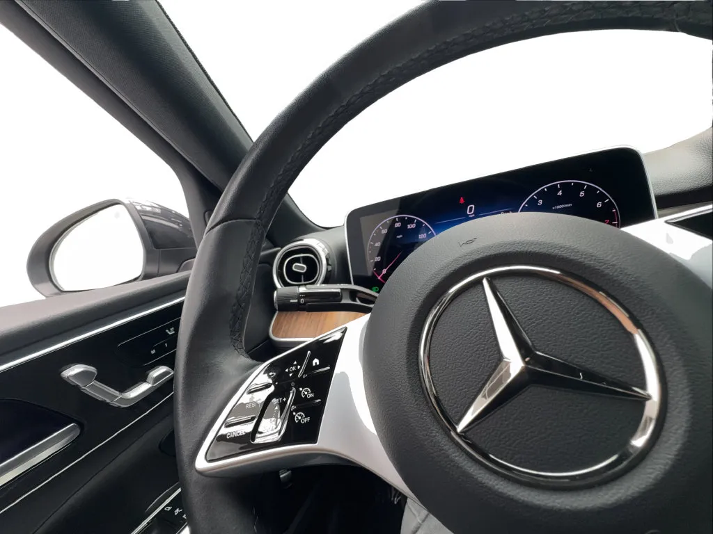 Mercedes-Benz C-Class photo 42